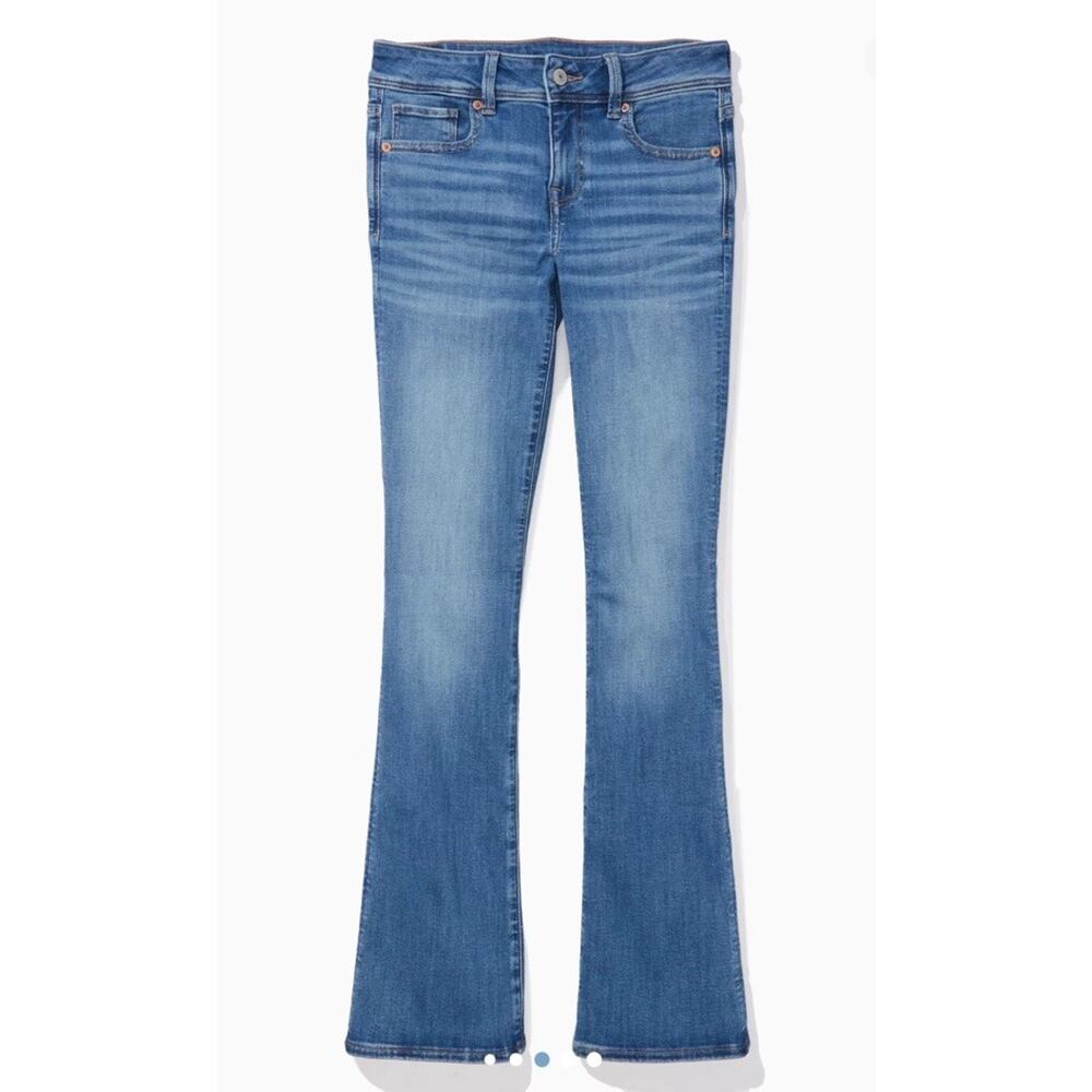 AE Low-Rise Kick Bootcut Jean NWT Women’s Size 12 Short - Picture 2 of 15